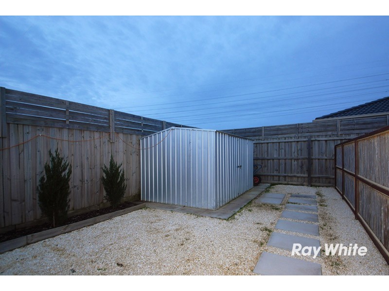 40 Kulkami Way, Cranbourne West VIC 3977