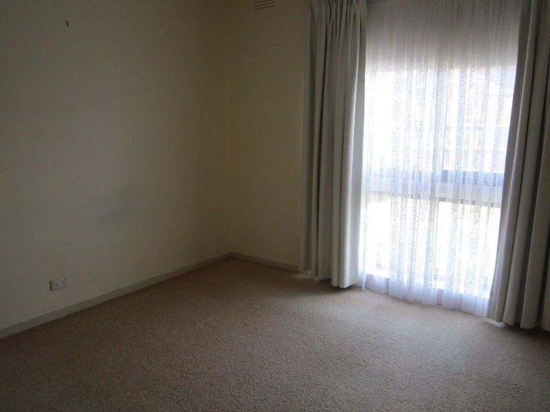 2/40 Stawell Street, Cranbourne VIC 3977