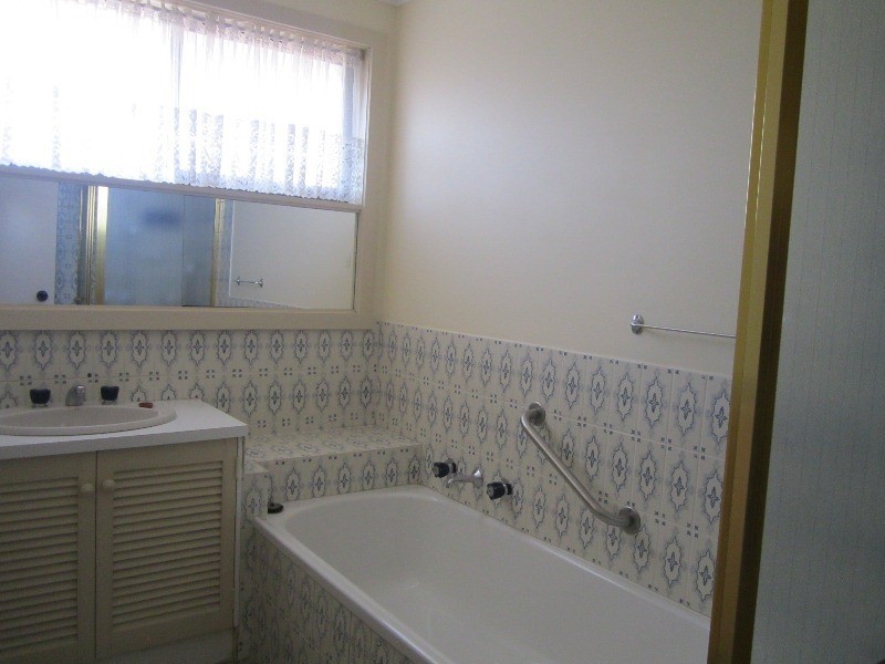 2/40 Stawell Street, Cranbourne VIC 3977