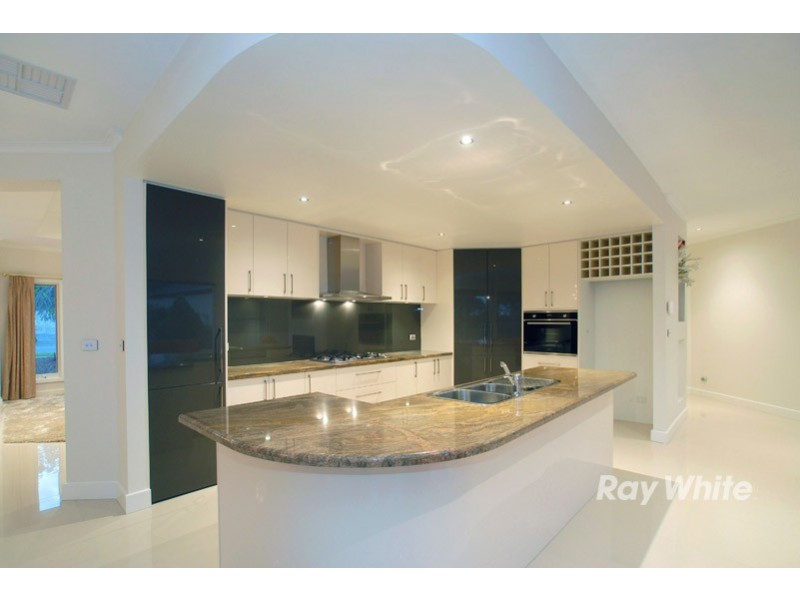 8 Parkview Terrace, Lysterfield South VIC 3156