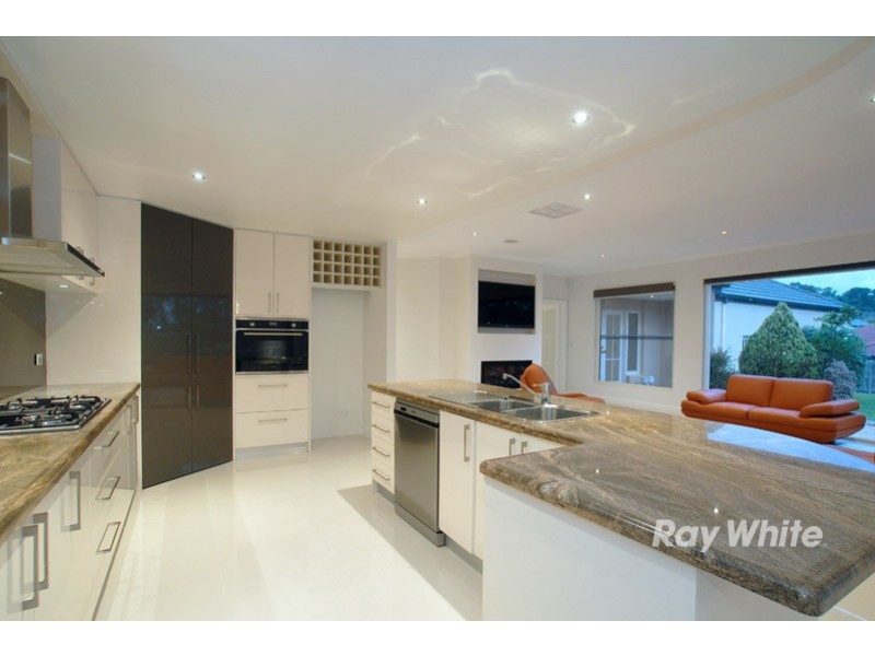 8 Parkview Terrace, Lysterfield South VIC 3156