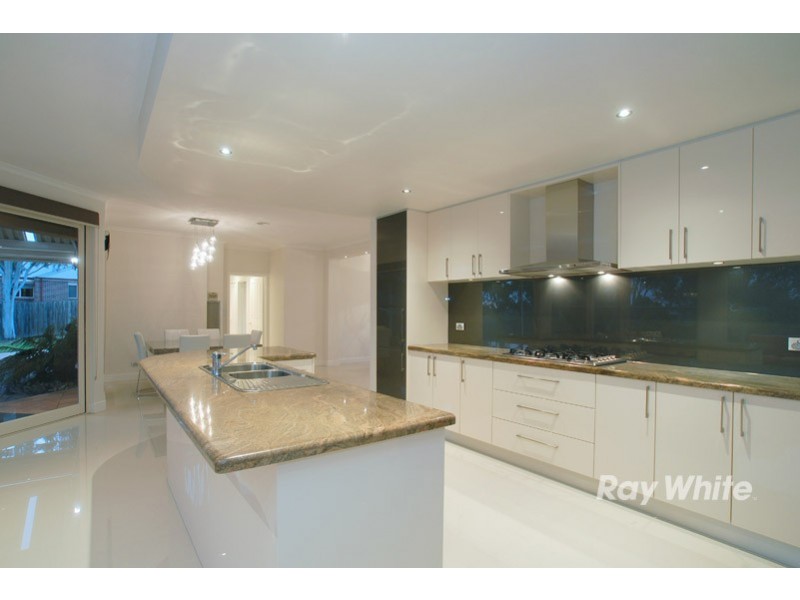 8 Parkview Terrace, Lysterfield South VIC 3156