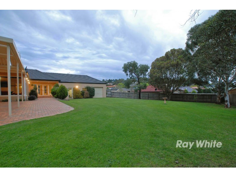 8 Parkview Terrace, Lysterfield South VIC 3156