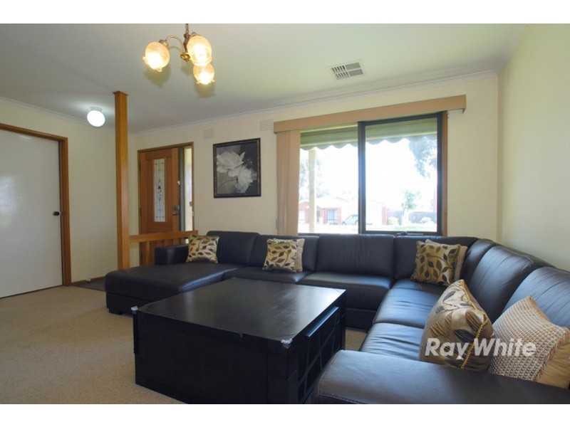 182 Monahans Road, Cranbourne VIC 3977