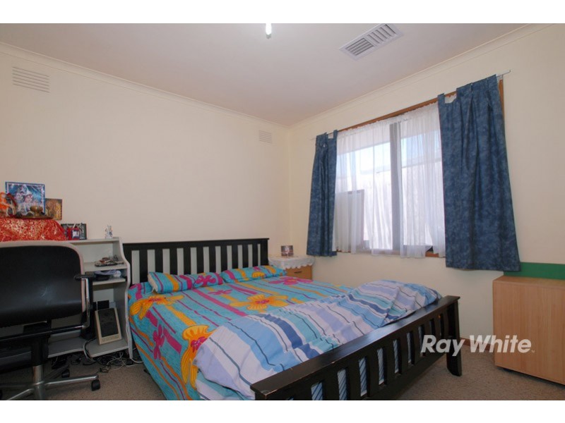 182 Monahans Road, Cranbourne VIC 3977