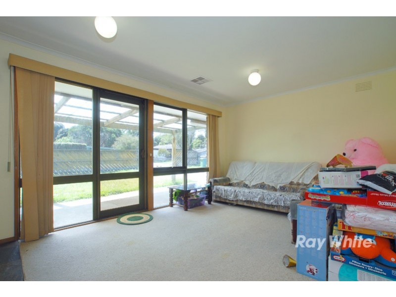 182 Monahans Road, Cranbourne VIC 3977