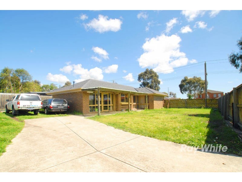 182 Monahans Road, Cranbourne VIC 3977