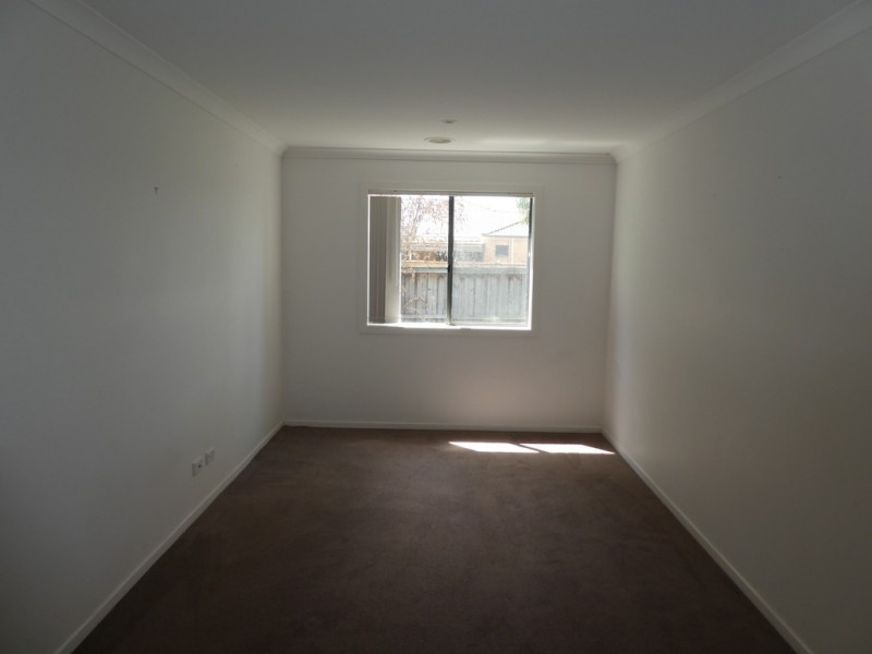 13 Black Caeser Drive, Cranbourne East VIC 3977