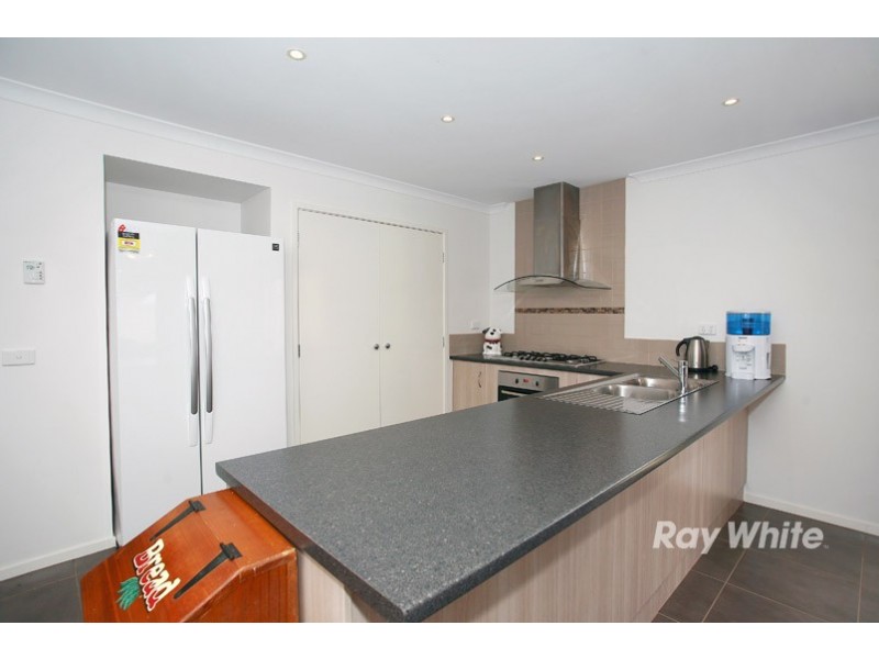 11 Chorus Way, Cranbourne East VIC 3977