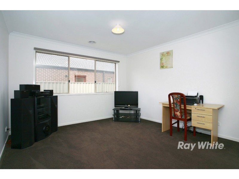 11 Chorus Way, Cranbourne East VIC 3977