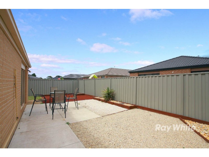 11 Chorus Way, Cranbourne East VIC 3977