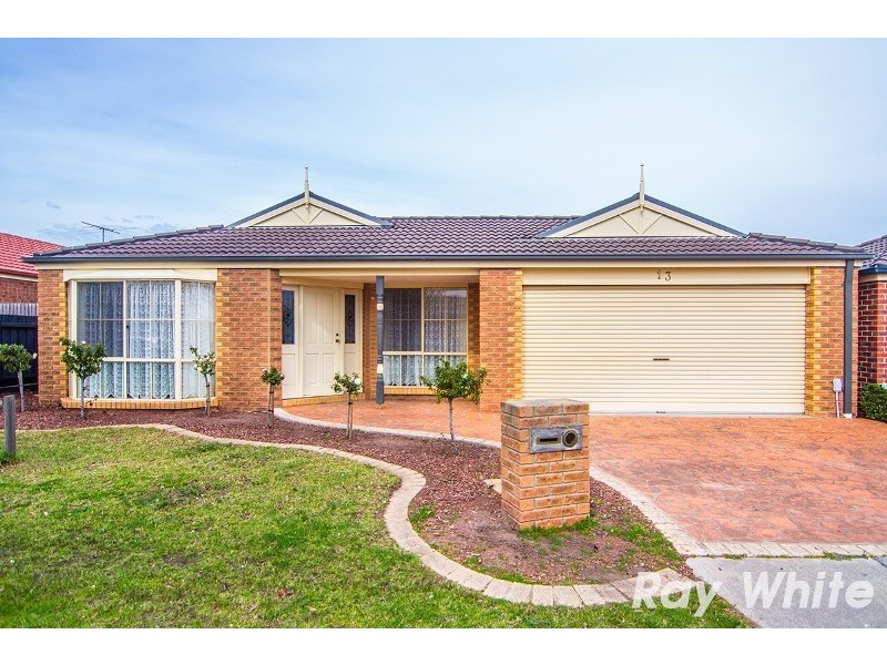 13 Nerrena Rise, Cranbourne West VIC 3977