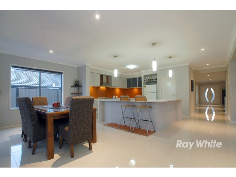 16 Palomino Avenue, Clyde VIC 3978