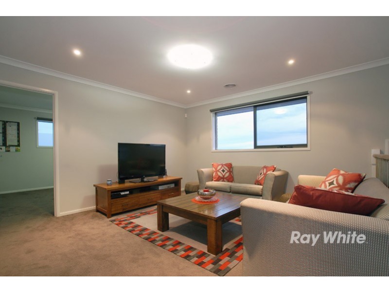 16 Palomino Avenue, Clyde VIC 3978