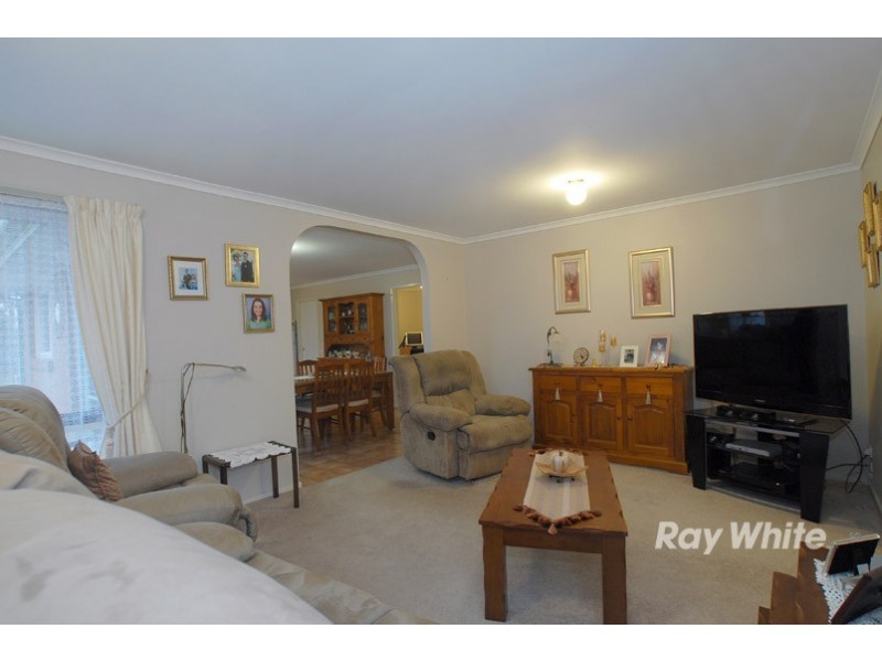 66 Elizabeth Street, Cranbourne North VIC 3977