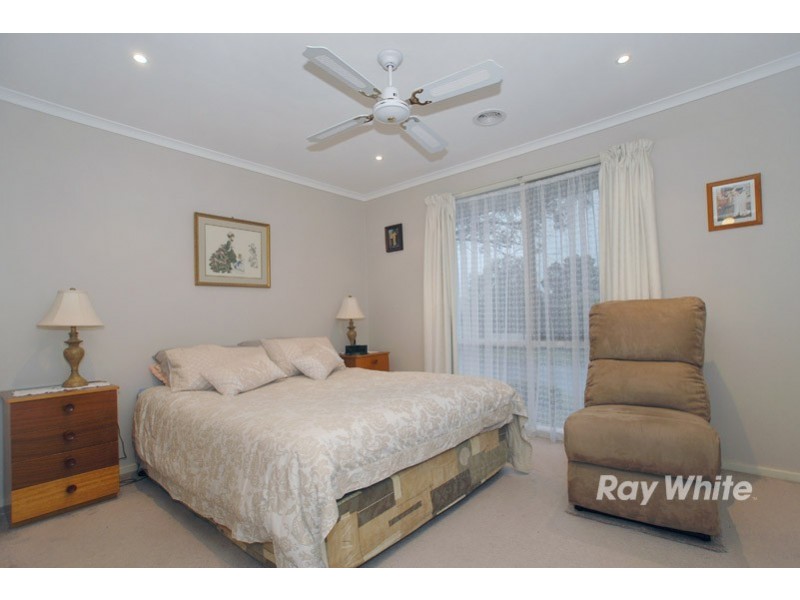 66 Elizabeth Street, Cranbourne North VIC 3977
