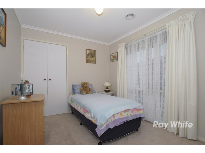 66 Elizabeth Street, Cranbourne North VIC 3977