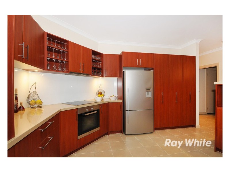 9 Flowering Gum Lane, Sandhurst VIC 3977