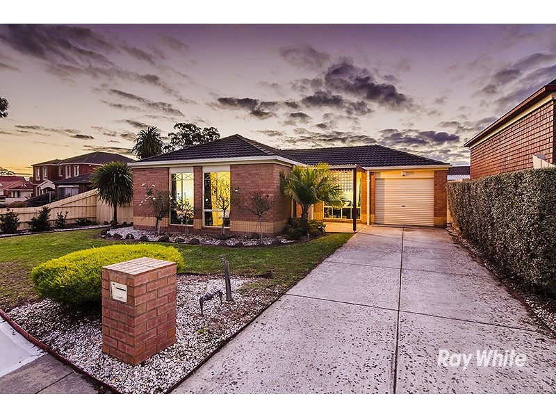 20 Henry Lawson Drive, Lynbrook VIC 3975