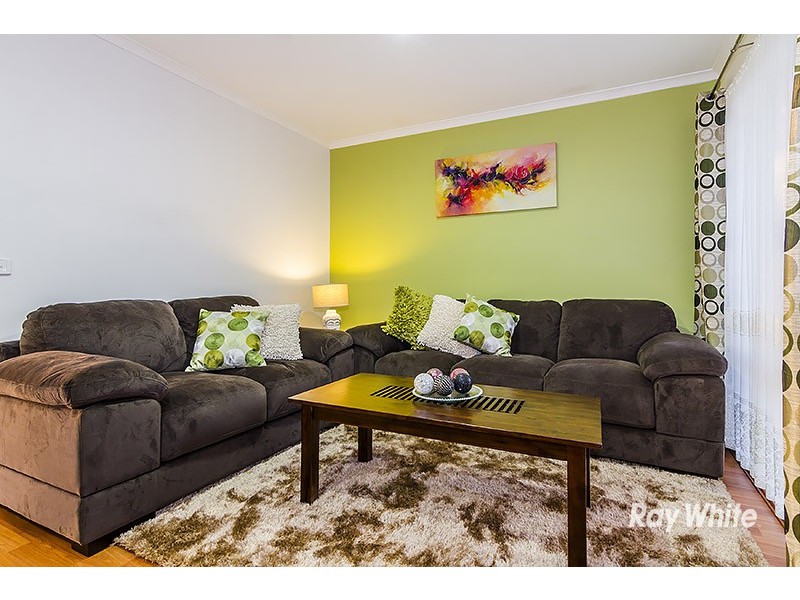 20 Henry Lawson Drive, Lynbrook VIC 3975