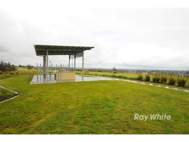 1 Ocean Bend, Pakenham VIC 3810