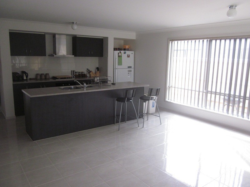 21 Chantenay Parade, Cranbourne North VIC 3977