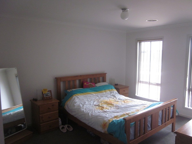 21 Chantenay Parade, Cranbourne North VIC 3977