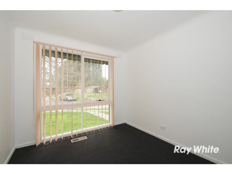 15 Hunter Court, Cranbourne North VIC 3977