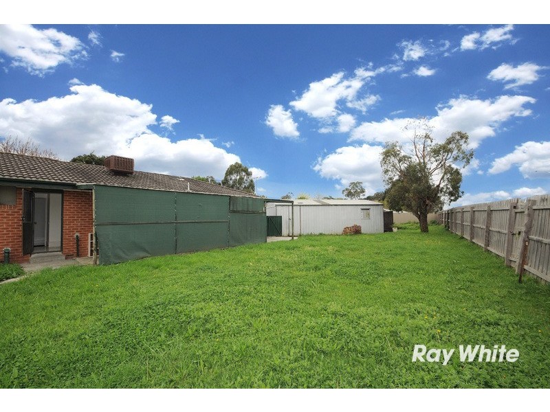 15 Hunter Court, Cranbourne North VIC 3977