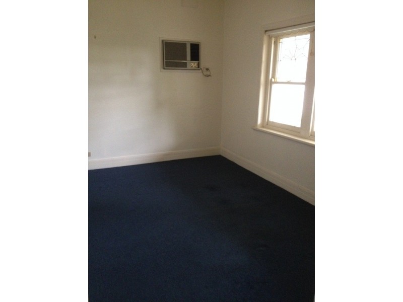 210 Tuckers Road, Clyde VIC 3978