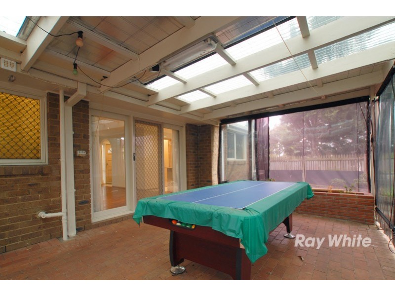 143 Lawless Drive, Cranbourne North VIC 3977