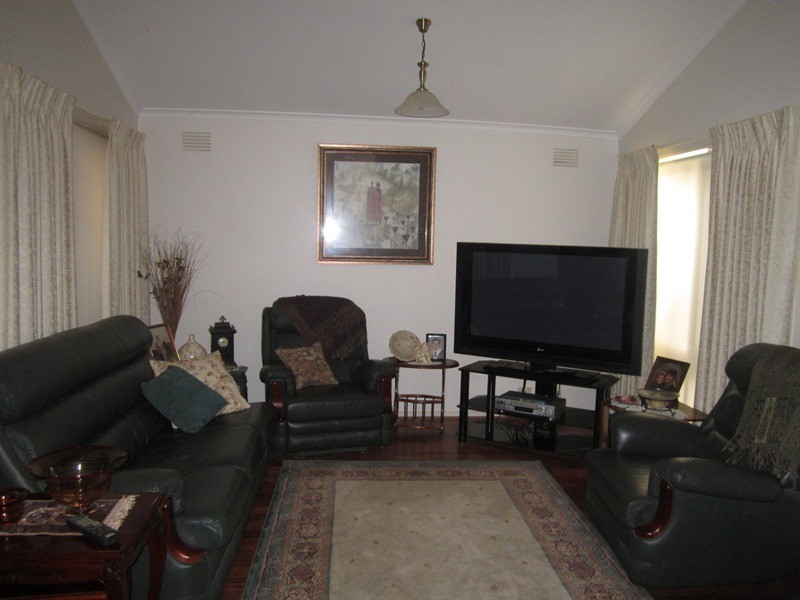 41 Oakwood Drive, Keysborough VIC 3173