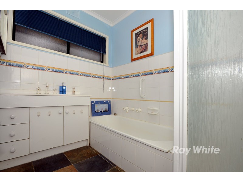 78 Craig Road, Devon Meadows VIC 3977