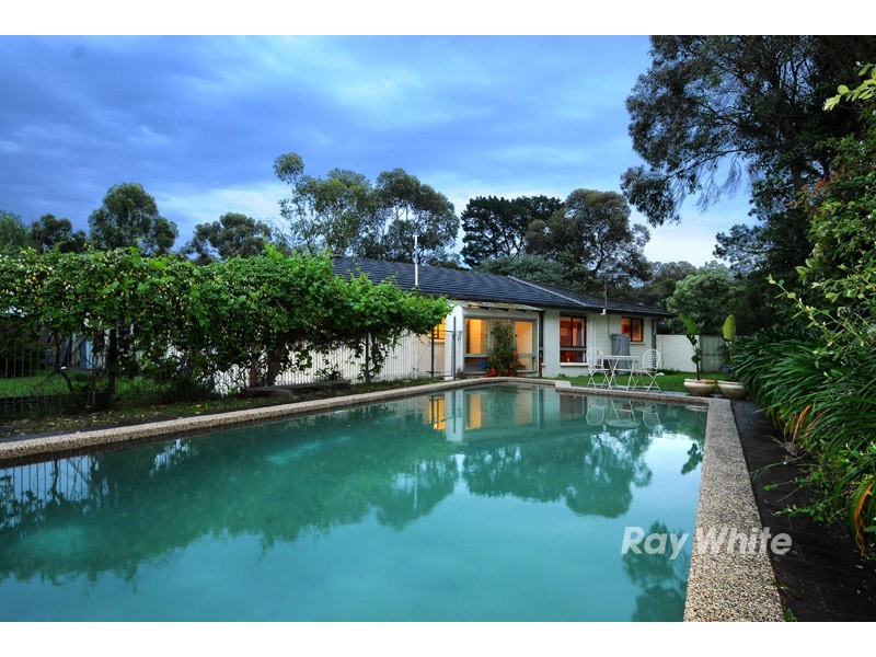 78 Craig Road, Devon Meadows VIC 3977