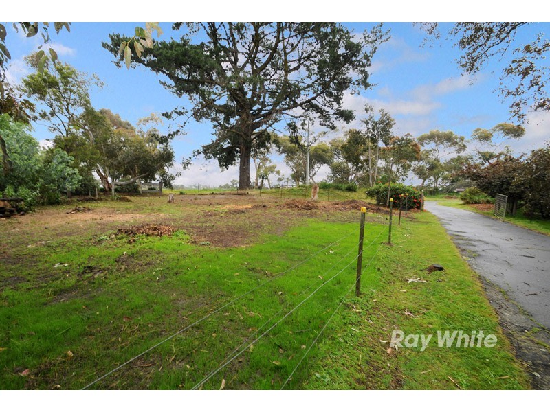 78 Craig Road, Devon Meadows VIC 3977