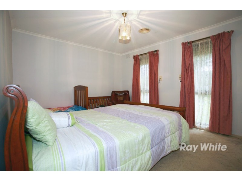 84 Circle Drive South, Cranbourne VIC 3977