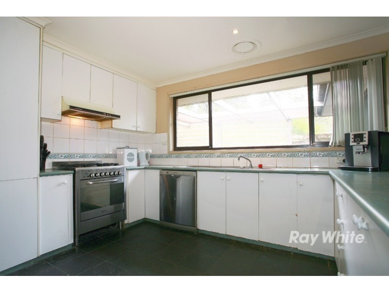 84 Circle Drive South, Cranbourne VIC 3977
