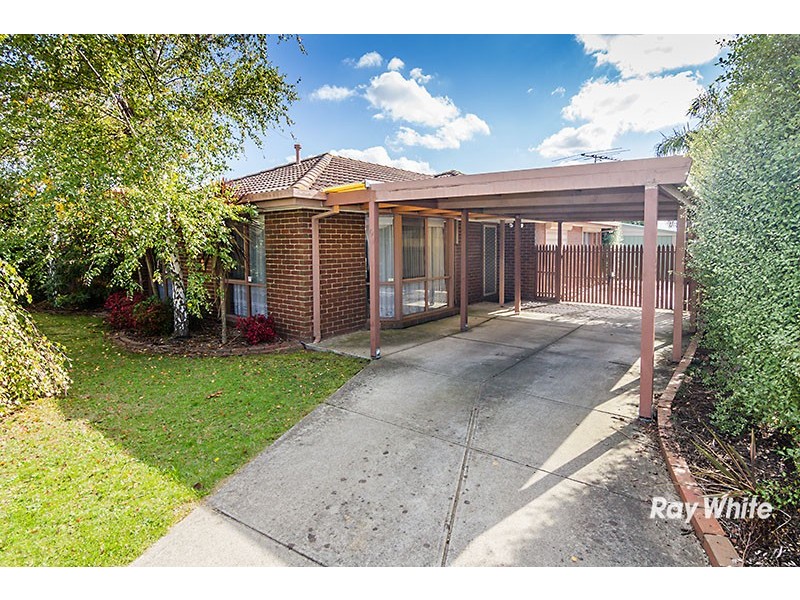 9 South Anderson Court, Cranbourne VIC 3977