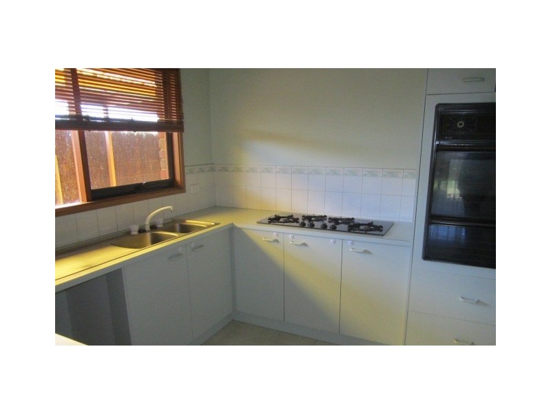 9 South Anderson Court, Cranbourne VIC 3977