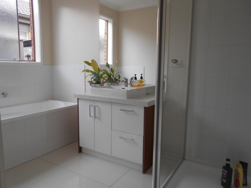 86 Mountainview Boulevard, Cranbourne North VIC 3977