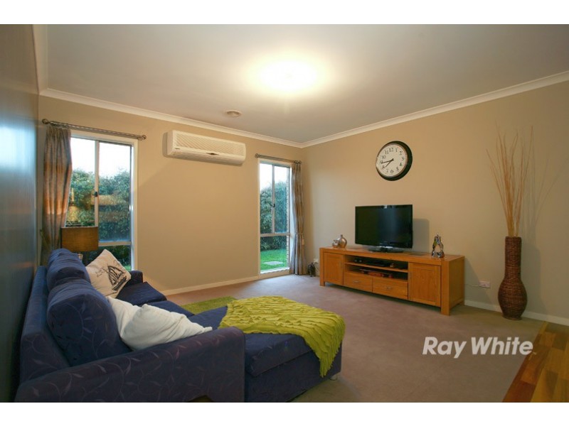 31 Broadstone Way, Cranbourne VIC 3977