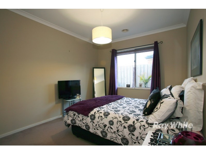 31 Broadstone Way, Cranbourne VIC 3977