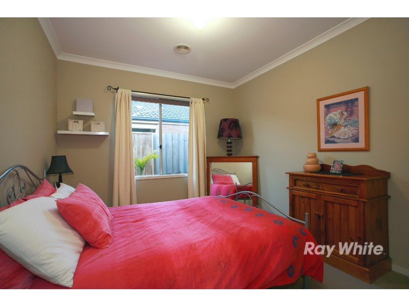31 Broadstone Way, Cranbourne VIC 3977