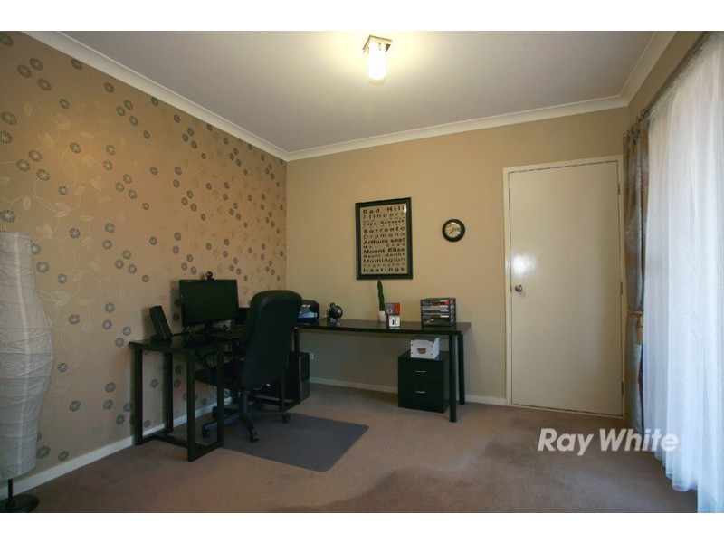 31 Broadstone Way, Cranbourne VIC 3977