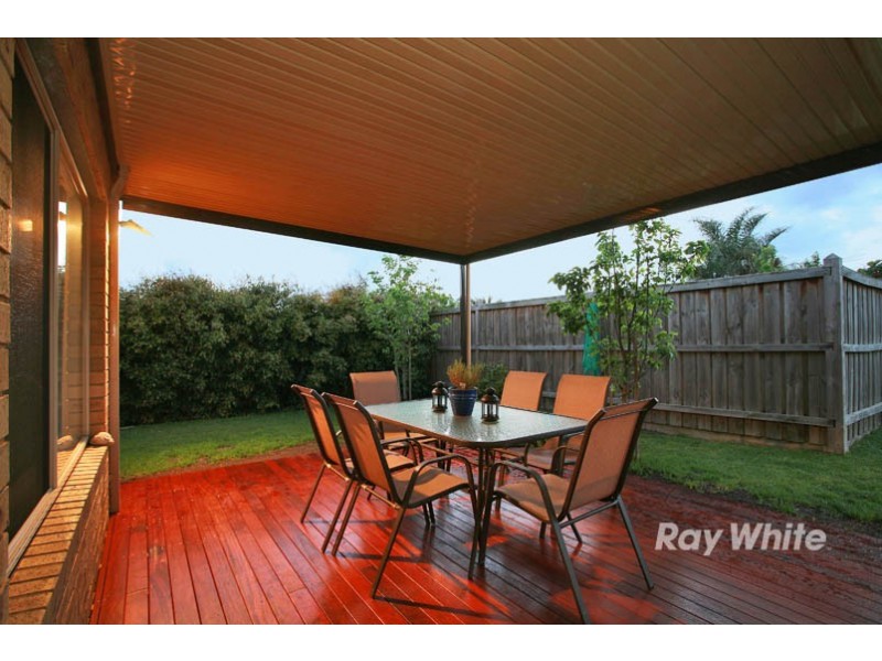 31 Broadstone Way, Cranbourne VIC 3977