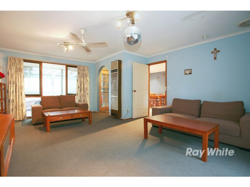 10 Arleon Crescent, Cranbourne VIC 3977