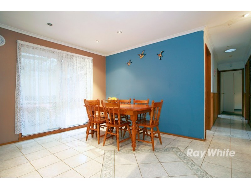 10 Arleon Crescent, Cranbourne VIC 3977