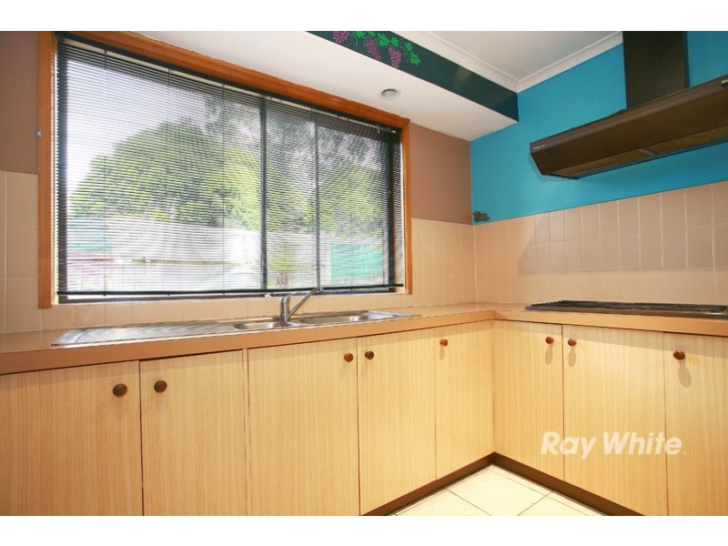 10 Arleon Crescent, Cranbourne VIC 3977