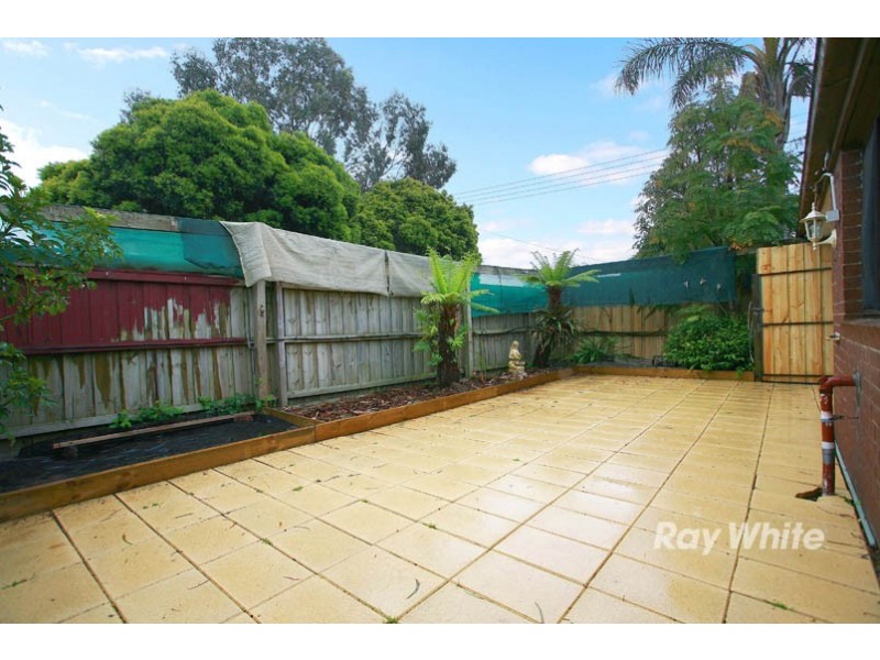 10 Arleon Crescent, Cranbourne VIC 3977