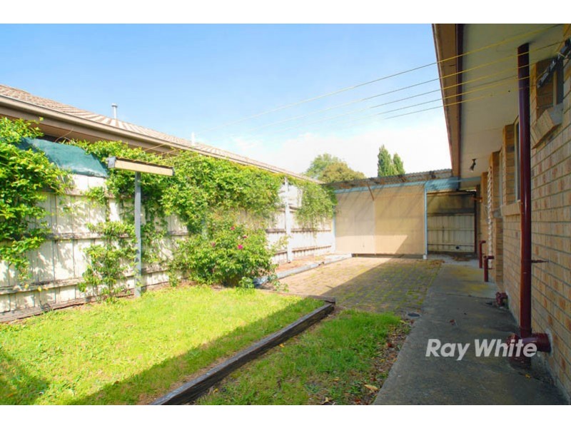 20 Marnie Drive, Cranbourne West VIC 3977